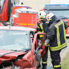 Technische Hilfe nach Verkehrsunfall