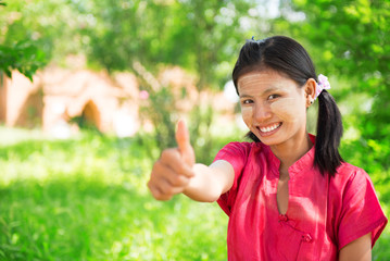 Myanmar girl thumb up