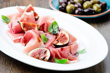 Prosciutto mit Feigen