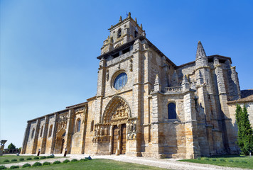 Fototapeta premium Iglesia de Santa Maria la Real, Sasamon, Spain