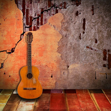 Old guitar with vintage room © luckypic