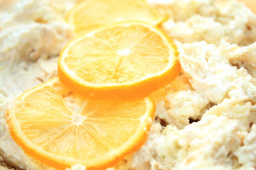 Poultry with lemon and saur cream