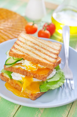 egg with bread