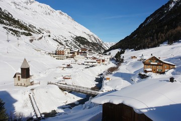 View the alpine village Vent in the Austrian Alps
