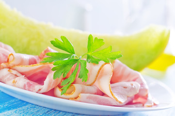 melon with ham