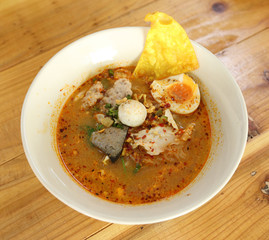 pork noodles with spicy lemon grass soup