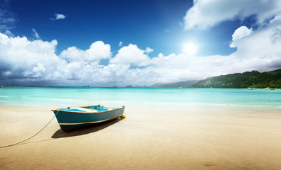 Obraz na płótnie Canvas boat on beach Mahe island, Seychelles