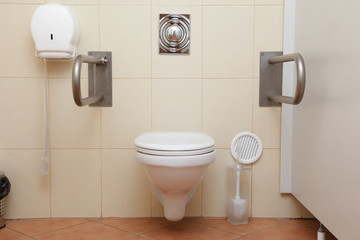 toilet for disabled people