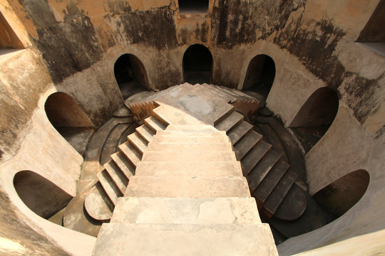 Indon&eacute;sie - Yogyakarta (Mosqu&eacute;e souterraine)