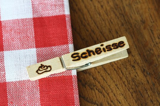 tischdecke wascheklammer scheisse I