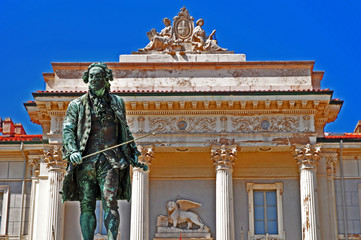 Piran, Pirano, Slovenia - monumento a Tarini in Piazza Tarini © lamio