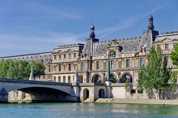 Fototapeta na wymiar Pont sur la Seine. Paris