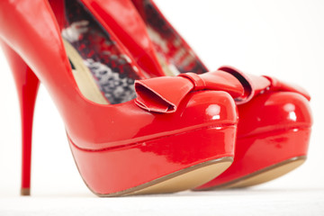 fashionable platform red pumps