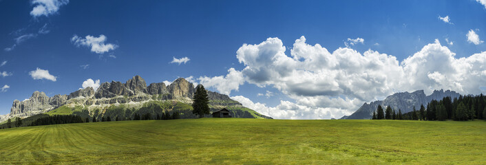 Dolomiti, Catinaccio and Latemar panorama © Massimo De Candido