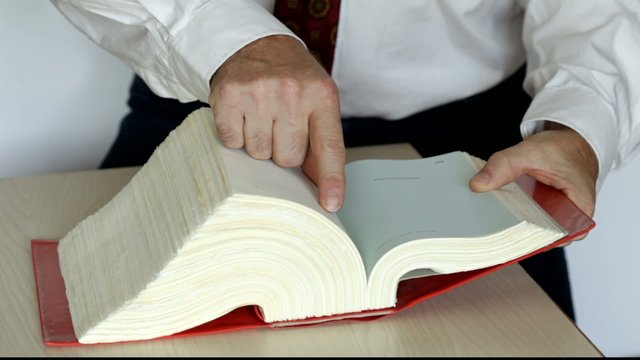 Gesetze nachschlagen