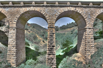 Modern aqueduct