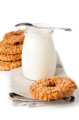 yogurt and nut cookies