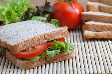 sandwich with tomato and vegetables