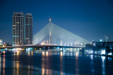 Fototapeta na wymiar Rama VIII Bridge in thailand