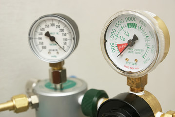 Oxygen in tank exhausted and indicated to refill