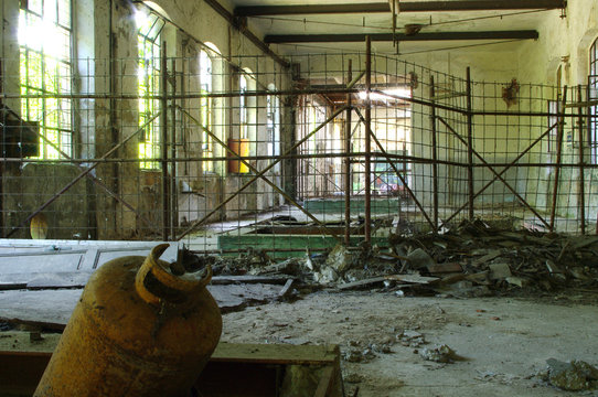 interno di un magazzino abbandonato