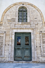 Fototapeta na wymiar Green door in Nafplio, Greece