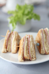 sandwich ham and cheese
