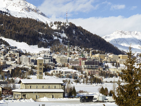 Sankt Moritz im Winter 037700