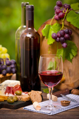 Fototapeta premium Wine and cheese