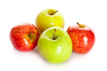 apples  isolated on white background