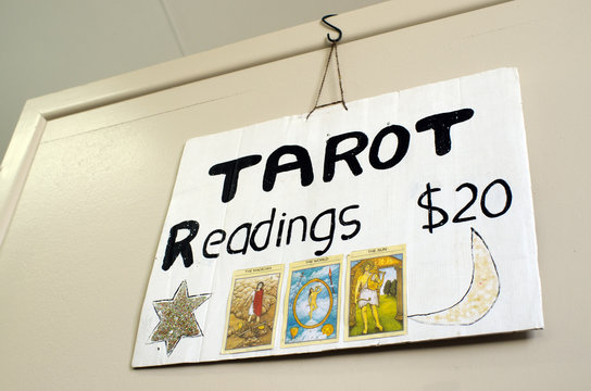 Tarot card reader