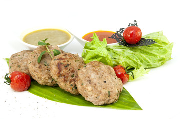 vegetarian meatballs with salad