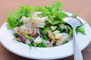 Hot and spicy salad of cuttlefish