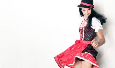 Lustiges Mädchen im Dirndl