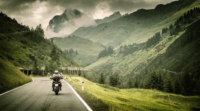 Motorcyclist on mountainous highway © Anna Om