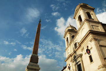 Trinità dei Monti in primavera, Piazza Spagna, Roma, Italia