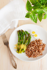 Asparagus with eggs