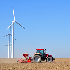 Landwirtschaft und Industrie / Windräder © industrieblick