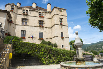 Fototapeta na wymiar Chateau-Arnoux