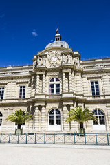 Fototapeta na wymiar Pałac Luksemburski, Paryż, Francja