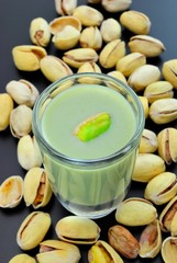 Liquore cremoso al pistacchio