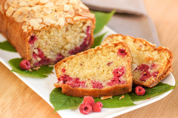 parts de cake aux framboises 4