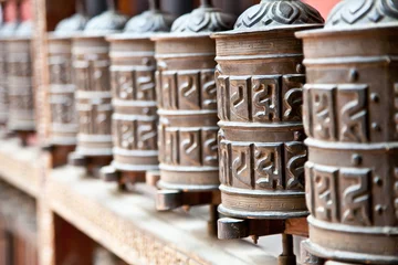 Poster Gebedsmolens in de tempel van Rudra Varna Mahavihar in Patan. Nepal. © Aleksandar Todorovic