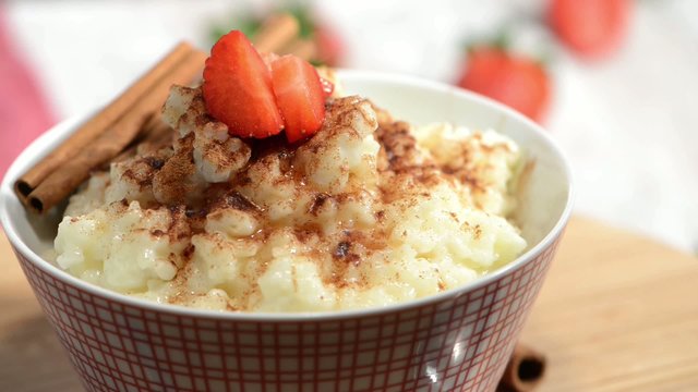 Rotating Rice Pudding