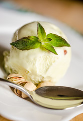 pistachio ice cream