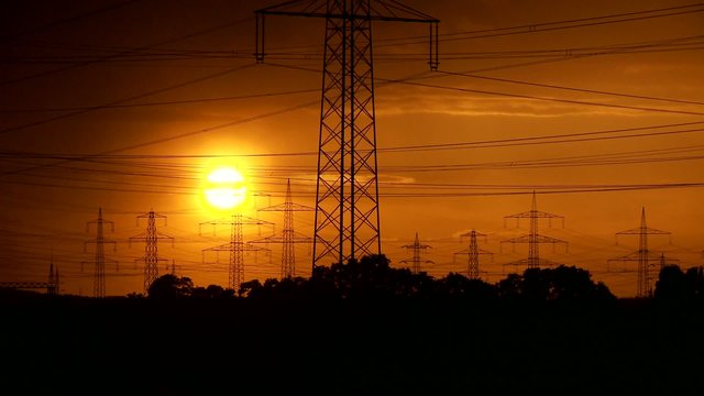 Strommasten, Sonnenuntergang