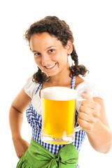 Dirndl überreicht Bierkrug