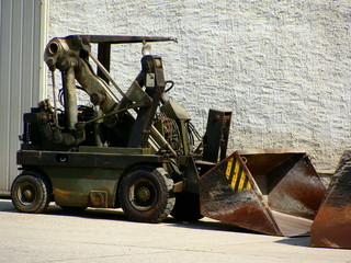 Bagger und Schaufel