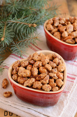 Caramelized almonds and Christmas tree branches - 56148263