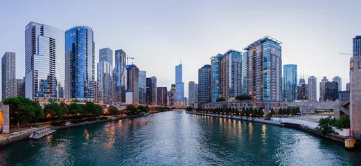 Papier Peint photo Lavable Chicago La rivière et les immeubles de Chicago